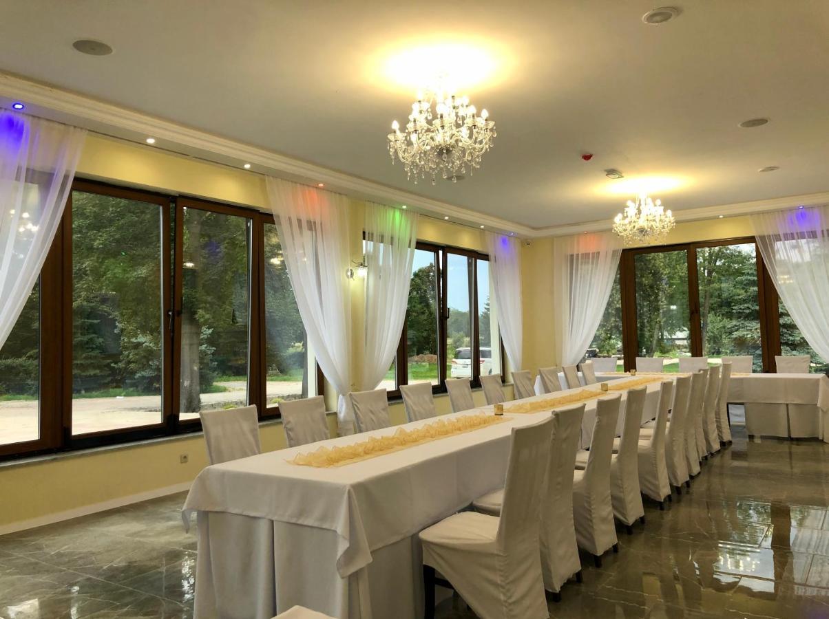 Hotel I Restauracja Admiral Legnica Eksteriør billede